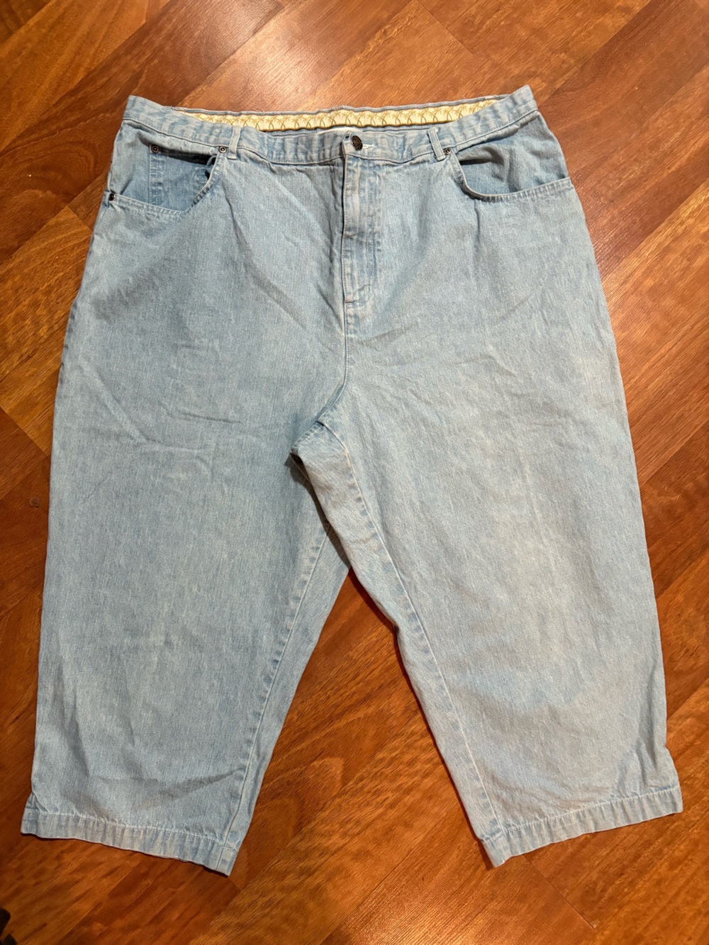 CJ Banks Vintage Light Wash Crop Denim Jeans Women’s 100% Cotton Size 20W - Picture 3 of 9